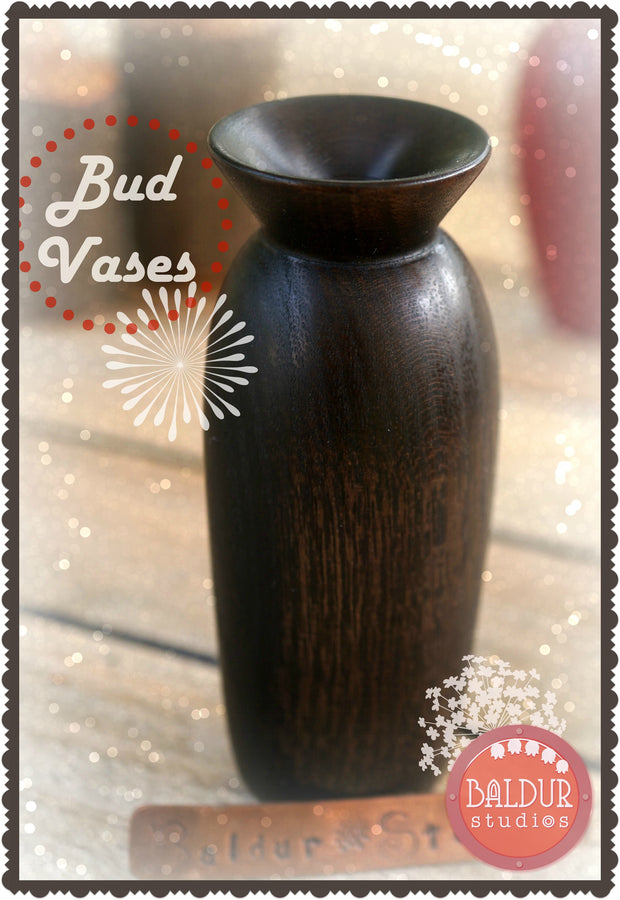 Vases, medium